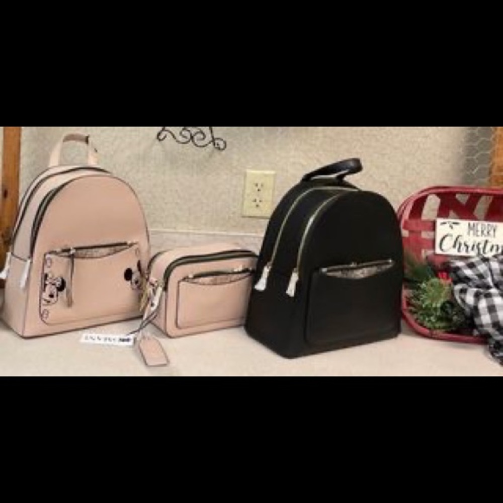 Domani crossbody handbag in cream leather.
